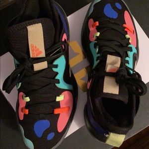 Adidas Harden Vol. 5 size 6